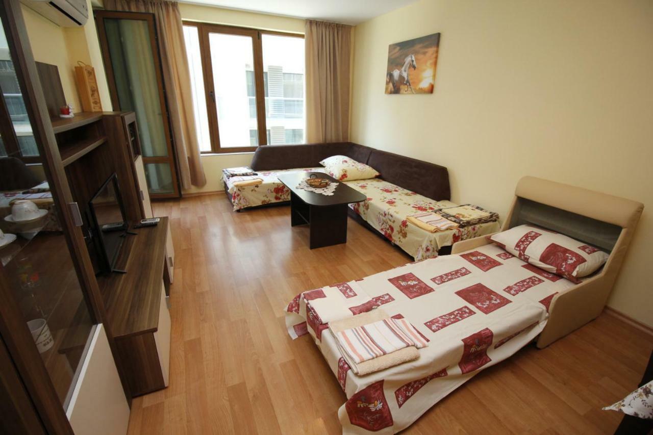 Apartment Rosi Поморие Экстерьер фото